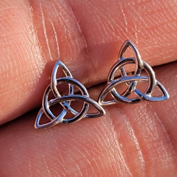 Jewelry - Irish triquetra Celtic knot 925 sterling silver studs earrings